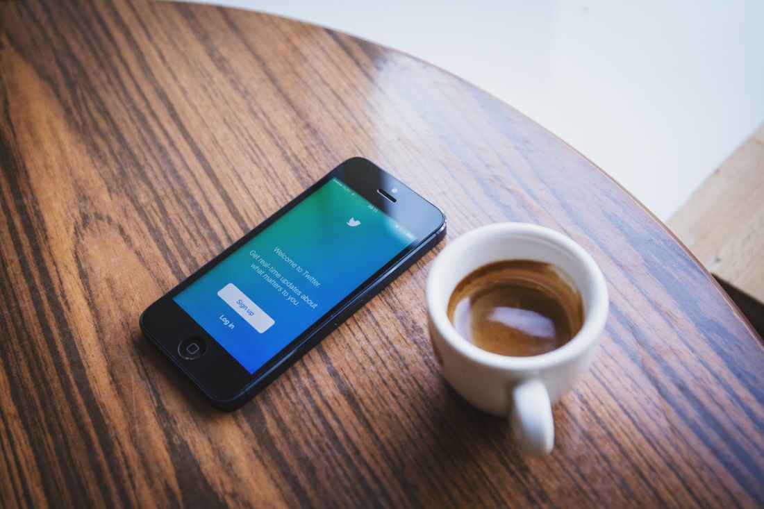 coffee smartphone twitter application
